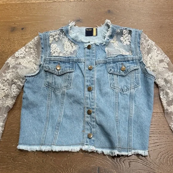 Denim Lace Sleeve Jacket Cropped Distressed Light Wash Boho Chic Size S/M - Picture 2 of 6
